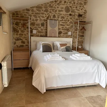 Stone & * Bressuire